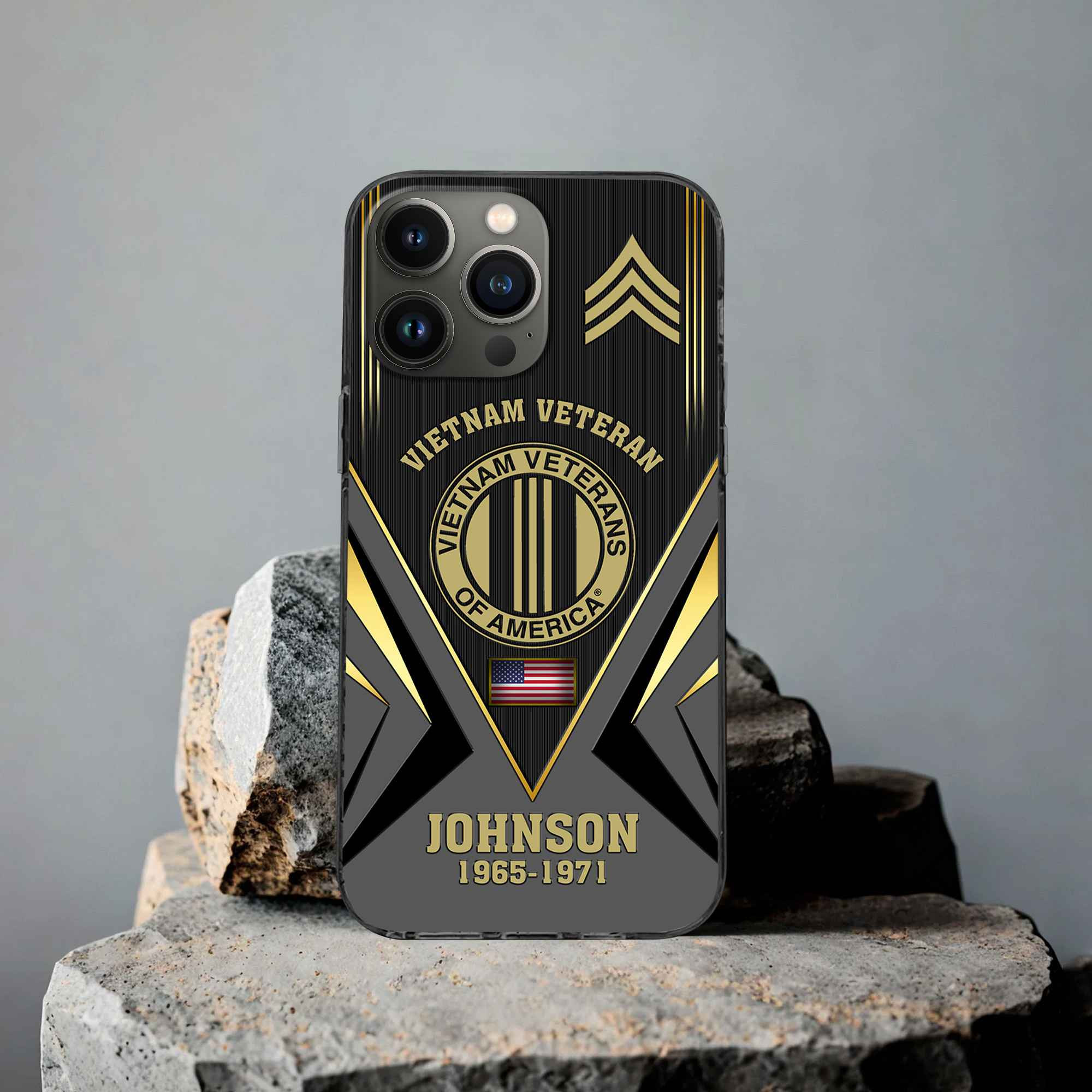 Unique Custom Name, Rank, Year, Vietnam Veteran Phone Case VPVC506806, Gifts For Vietnam Veteran, Best Gifts On Father’s Day, Independence Day, Veterans Day